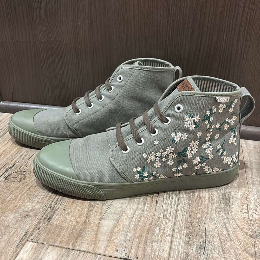 Bangs Boone High Tops Women's Size 9.5 Floral Embroidered Unisex Canvas